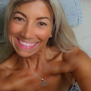 Meet your Posher, Deborah